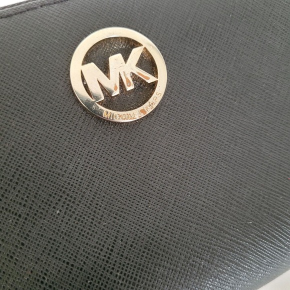 MICHAEL KORS Black Saffiano Leather Zip Around Wallet Card Bill Holder Classic - Picture 9 of 12